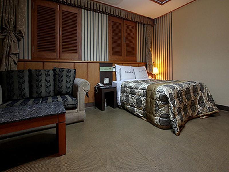 Rampart Hotel Suwon Esterno foto